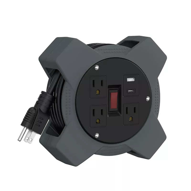 3 அவுட்லெட்டுகள் யூ.எஸ்.பி பிளாஸ்டிக் கார்ட் ரீல் 20 அடி 3 அவுட்லெட்டுகள் யூ.எஸ்.பி பிளாஸ்டிக் கார்ட் ரீல் 20 அடி